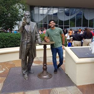 Meet your Posher, Ricardo josé